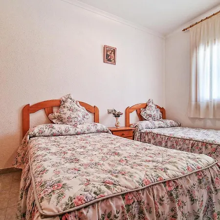 2 Bedroom Cozy In